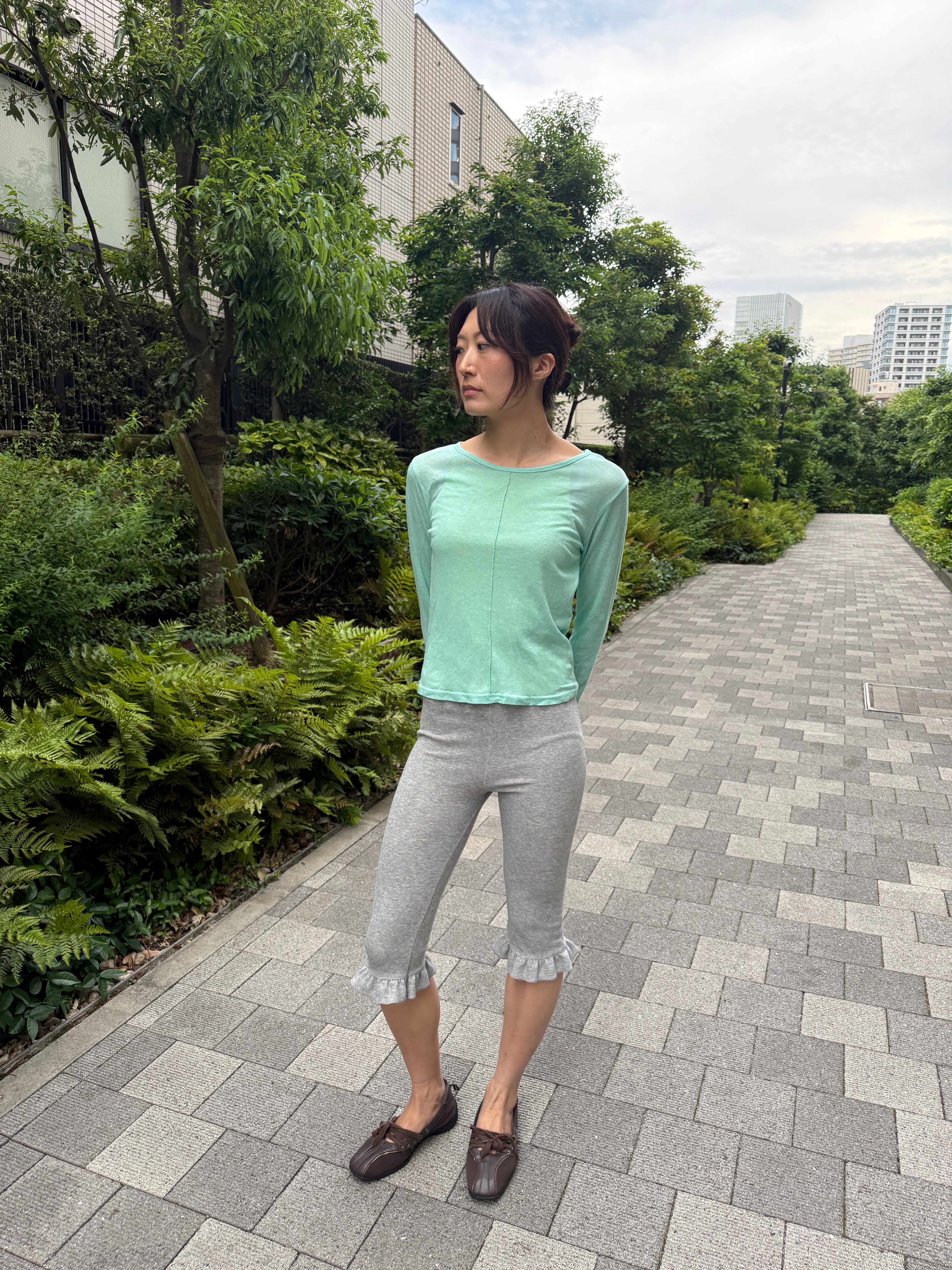 Ruffle Hem Capris